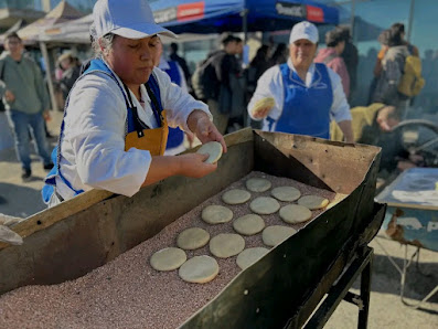 Preparación artesanal de tortillas de rescoldo